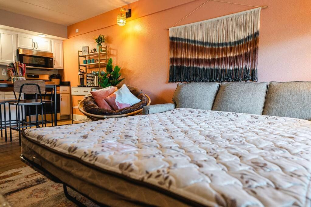 Pet Friendly Boho Condo With Pool--Fitness Center--Next To The Branson Landing--Close To Convention Center And Kanakuk Экстерьер фото
