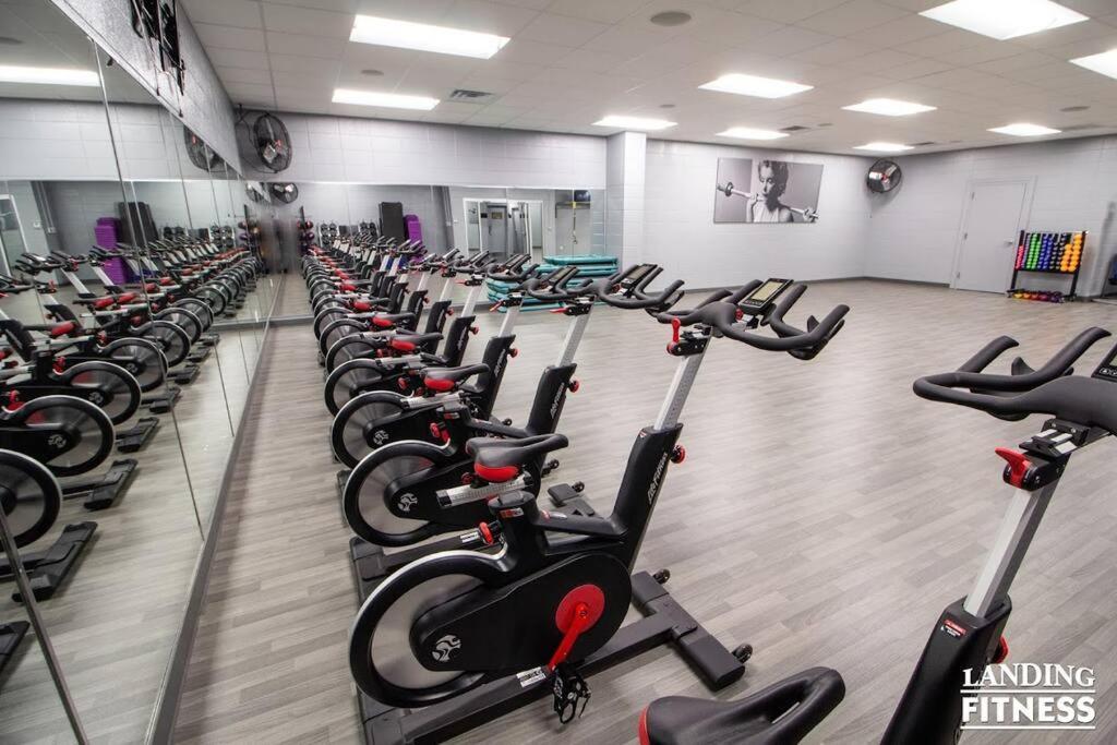 Pet Friendly Boho Condo With Pool--Fitness Center--Next To The Branson Landing--Close To Convention Center And Kanakuk Экстерьер фото